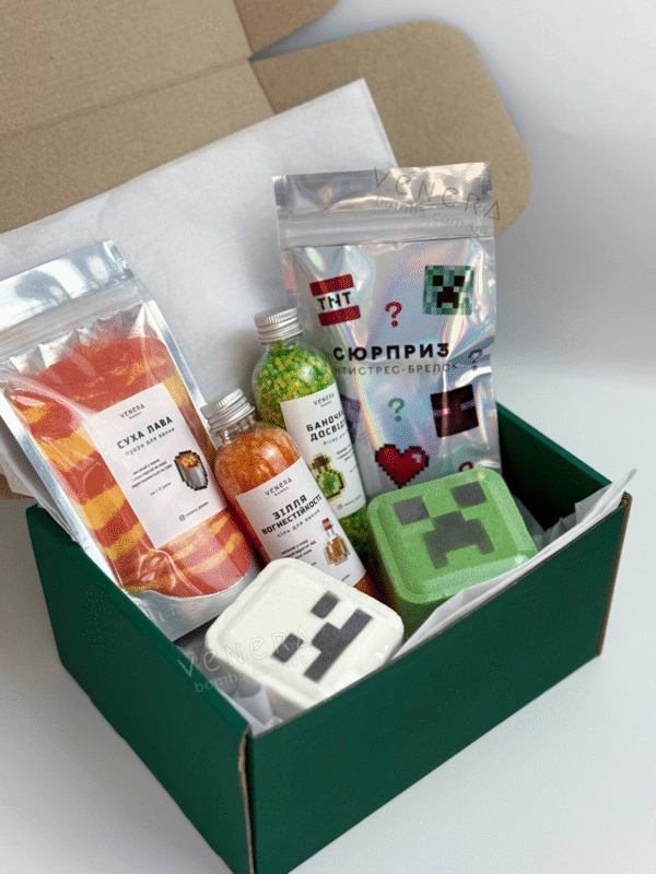 Подарунковий набір «Світ Майнкрафт» з сюрпризом